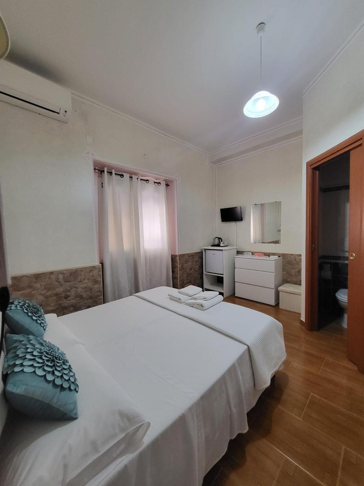 B&B Il Girasole Сант'Анна-Аррези Экстерьер фото